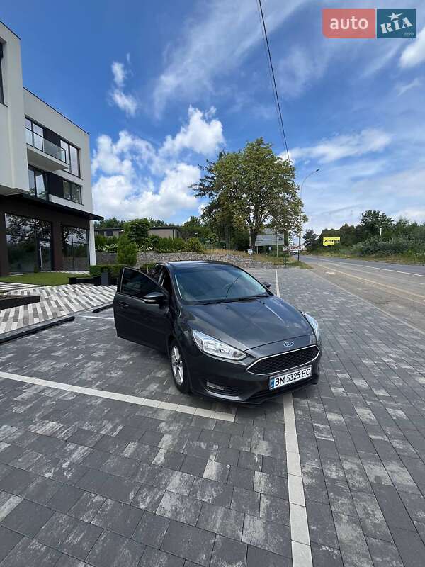 Седан Ford Focus 2016 в Ужгороде