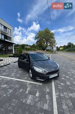 Седан Ford Focus 2016 в 