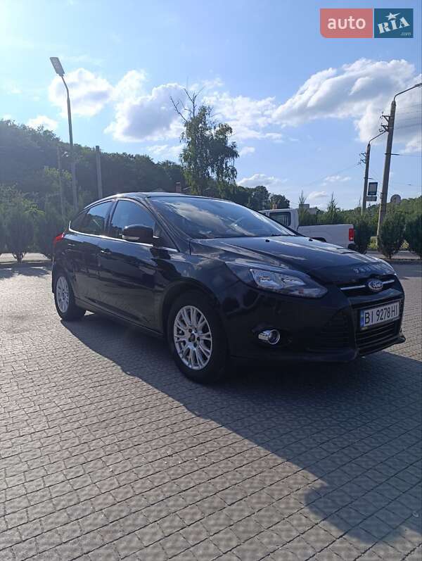 Хэтчбек Ford Focus 2011 в Полтаве