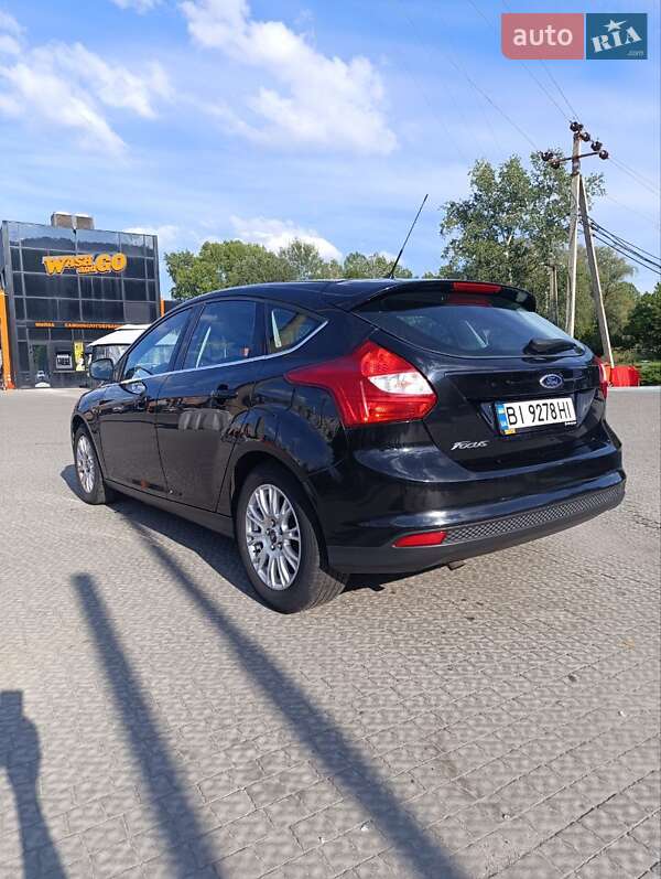 Хэтчбек Ford Focus 2011 в Полтаве