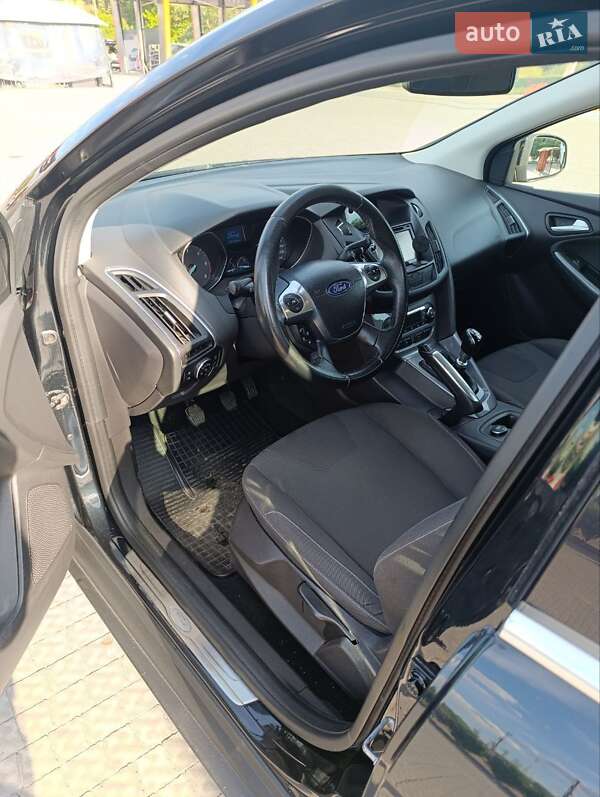 Хэтчбек Ford Focus 2011 в Полтаве