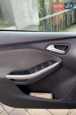 Универсал Ford Focus 2012 в 