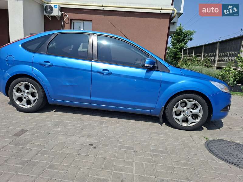 Хэтчбек Ford Focus 2010 в Киеве
