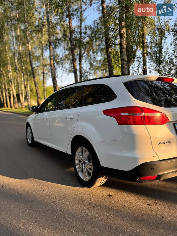 Універсал Ford Focus 2016 в Чернівцях