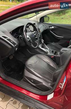 Седан Ford Focus 2012 в 