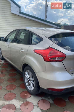 Хэтчбек Ford Focus 2017 в 