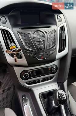 Универсал Ford Focus 2012 в 