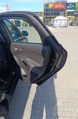Хэтчбек Ford Focus 2011 в 