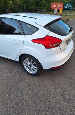 Хэтчбек Ford Focus 2017 в 