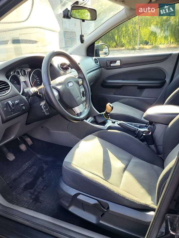 Хетчбек Ford Focus 2010 в Кривому Розі