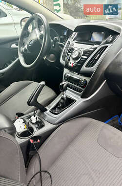 Универсал Ford Focus 2013 в 