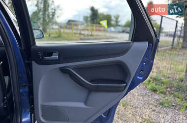 Хэтчбек Ford Focus 2009 в 