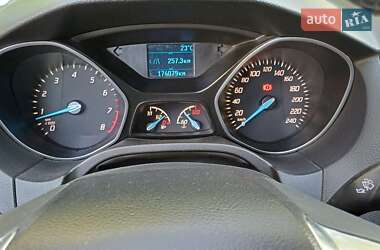 Седан Ford Focus 2013 в 