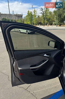 Седан Ford Focus 2013 в 