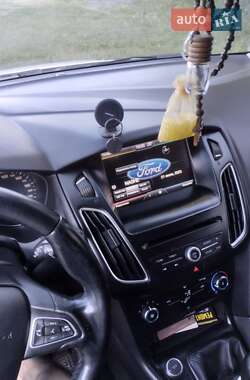 Универсал Ford Focus 2014 в 