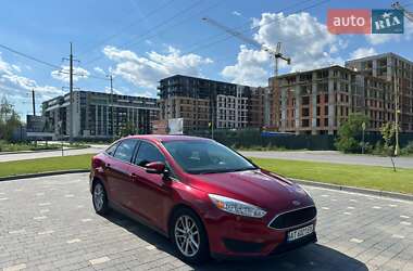 Седан Ford Focus 2015 в Ужгороді