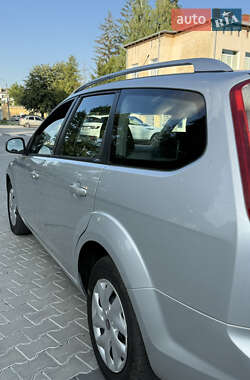Универсал Ford Focus 2010 в 