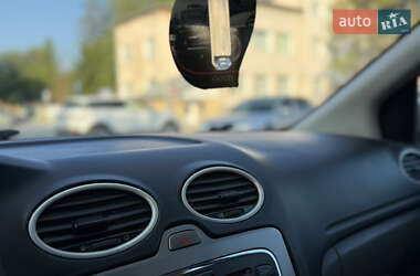 Универсал Ford Focus 2010 в 
