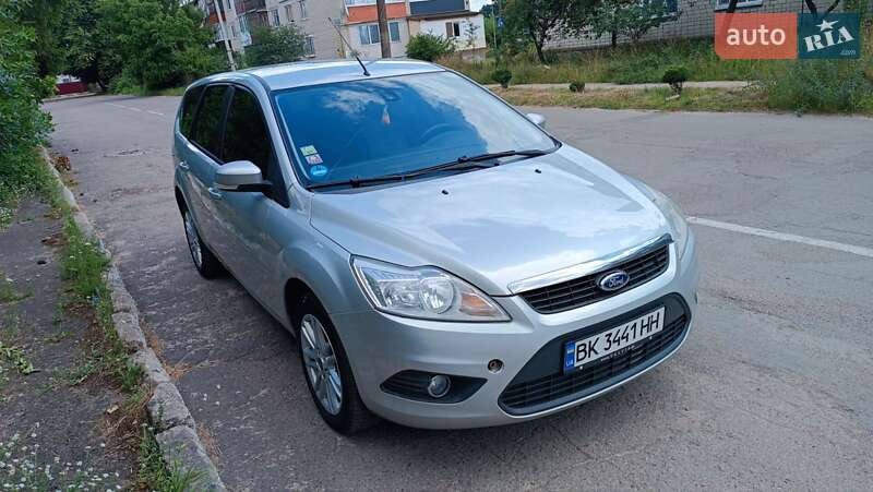 Універсал Ford Focus 2010 в Сарнах