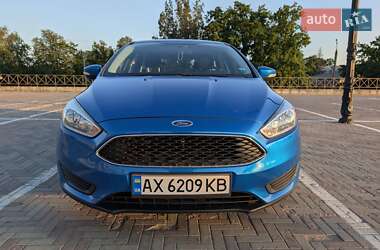 Хэтчбек Ford Focus 2016 в 