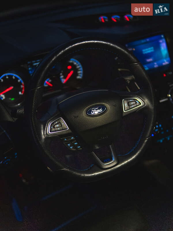 Хэтчбек Ford Focus 2013 в Львове