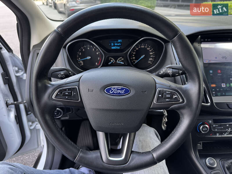 Хэтчбек Ford Focus 2017 в Киеве