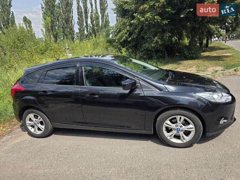 Хэтчбек Ford Focus 2011 в Полтаве фото 8 Хэтчбек Ford Focus 2011 в Полтаве