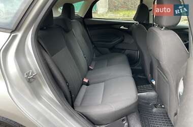 Хэтчбек Ford Focus 2015 в 