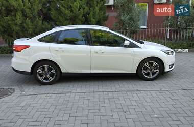 Седан Ford Focus 2017 в 