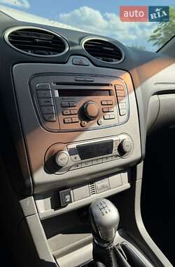 Хэтчбек Ford Focus 2008 в 