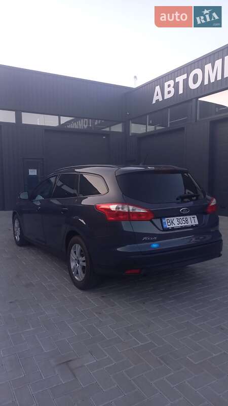 Універсал Ford Focus 2011 в Сарнах