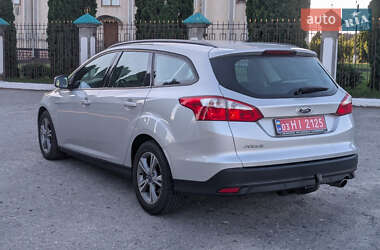 Универсал Ford Focus 2014 в 