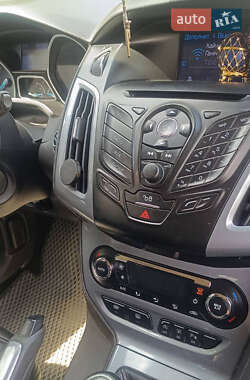 Универсал Ford Focus 2011 в 