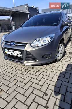 Седан Ford Focus 2014 в 