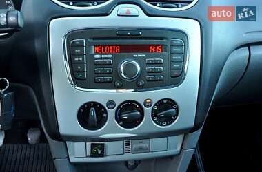 Универсал Ford Focus 2011 в 