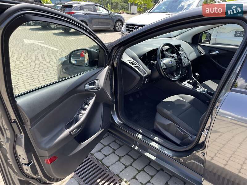 Хэтчбек Ford Focus 2017 в Львове