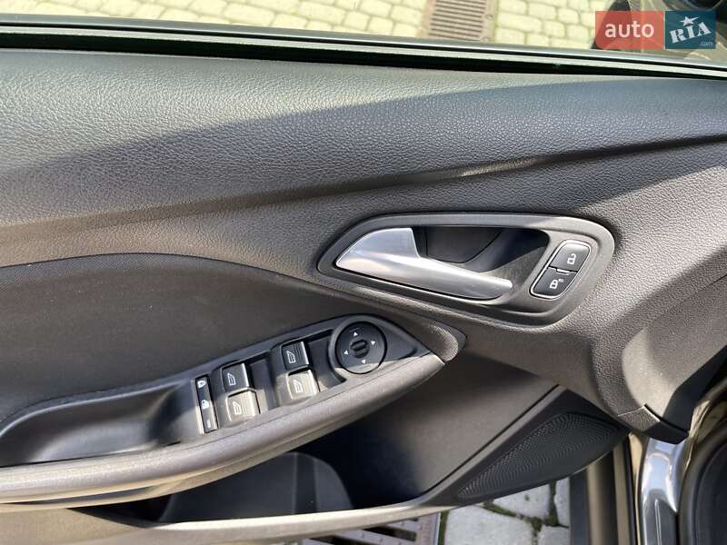 Хэтчбек Ford Focus 2017 в Львове