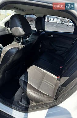 Седан Ford Focus 2013 в 