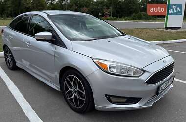 Седан Ford Focus 2015 в 