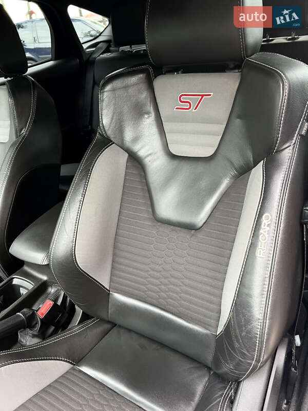 Хэтчбек Ford Focus 2016 в Чернигове фото 10 Хэтчбек Ford Focus 2016 в Чернигове