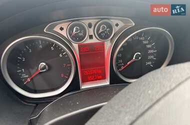 Универсал Ford Focus 2010 в 