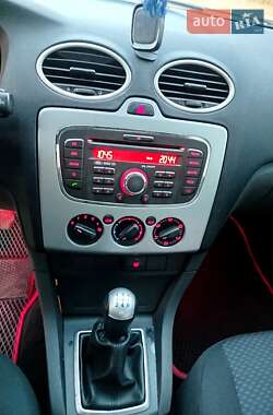 Седан Ford Focus 2007 в 