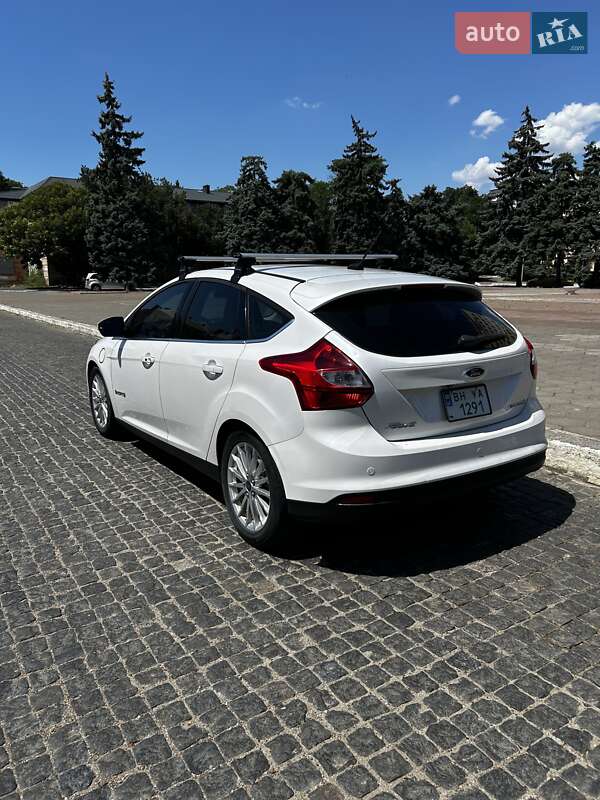 Хэтчбек Ford Focus 2012 в Черноморске