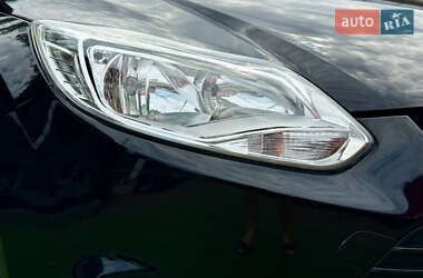 Универсал Ford Focus 2013 в 