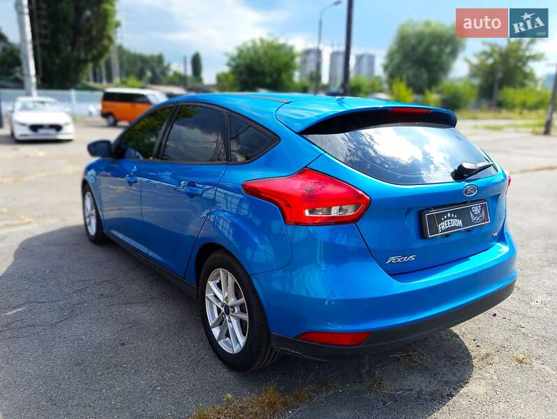 Хэтчбек Ford Focus 2016 в Киеве