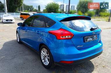 Хэтчбек Ford Focus 2016 в 