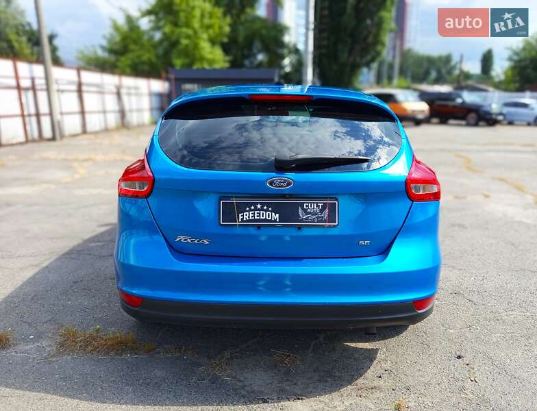 Хэтчбек Ford Focus 2016 в Киеве