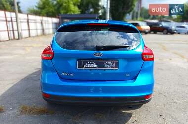 Хэтчбек Ford Focus 2016 в 