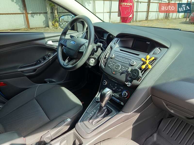 Хэтчбек Ford Focus 2016 в Киеве