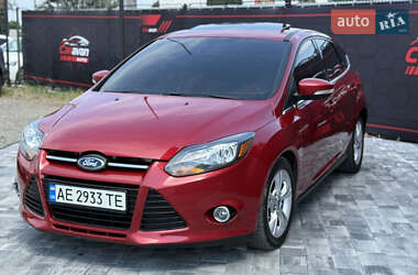 Хетчбек Ford Focus 2012 в 